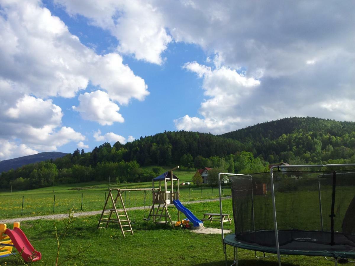 B&B Dom Z Bali Miłków Buitenkant foto